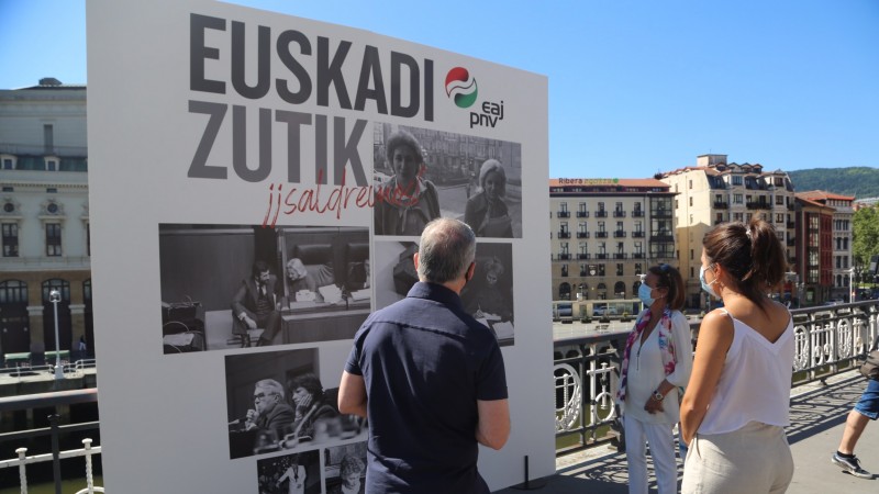 Berdintasunari buruzko ekitaldia. Inmaculada Boneta, Maitane Ipiñazar, Iñigo Urkullu