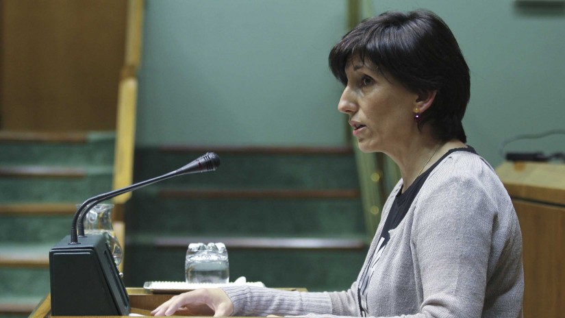 Gaixotasun larria pairatzen duten  administrazio publikoko gurasoei ere, lanaldiaren murrizketaren % 99,9 aitortzea eskatu du EAJk