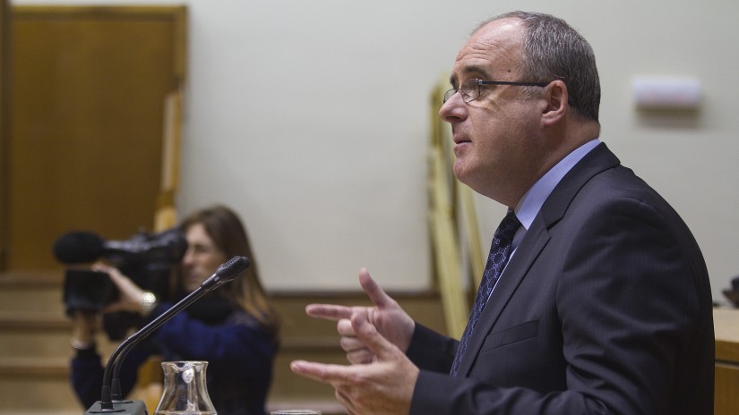 “Autogobernu ponentzia abiapuntua da, gure herriaren borondate politikoa eguneratzeko”