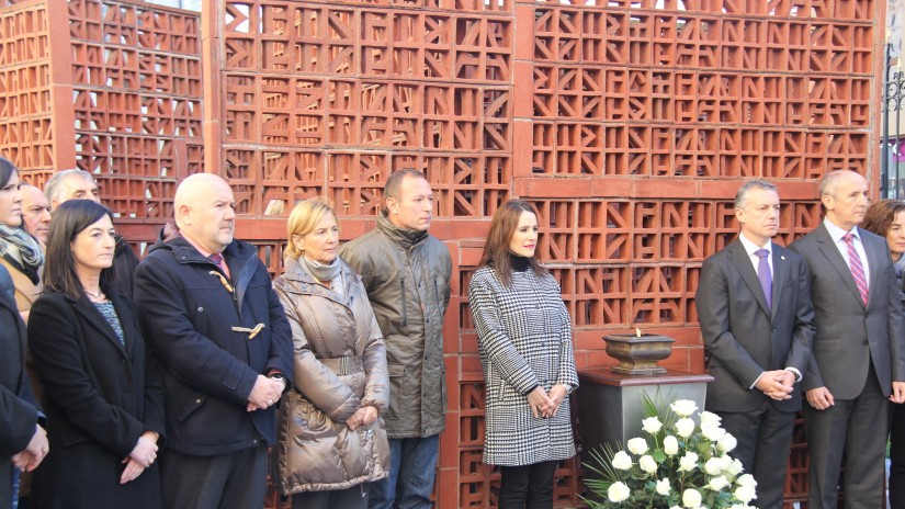 EAJk Memoriaren Eguna ospatu du Eusko Legebiltzarrean