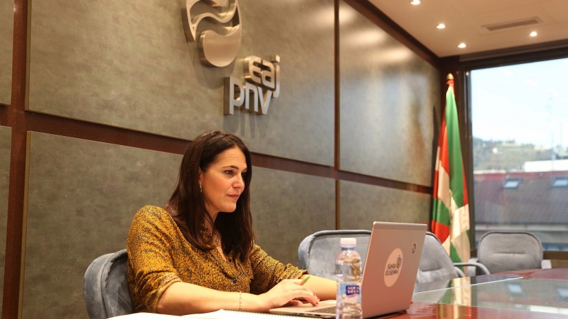 Genero indarkeriaren aurkako borrokan egindako aurrerapenak eta Berdintasunerako Legearen erreformaren hobekuntzak aldarrikatu ditu EAJ-PNVk