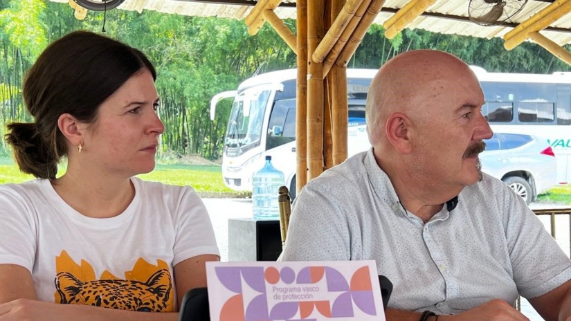 Eusko Legebiltzarreko ordezkaritza bat Kolonbiara joan da, Euskadik Giza Eskubideen defendatzaileak babesteko duen konpromisoa agerian uzteko