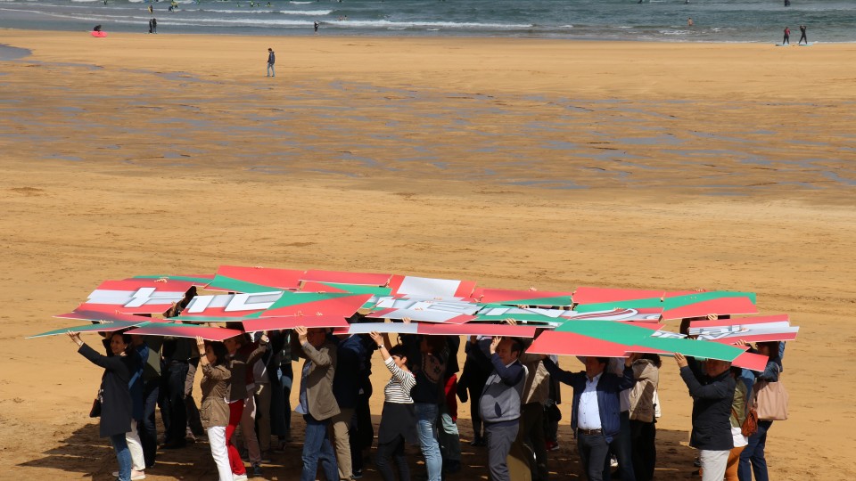Mitina - Zarautz. Andoni Ortuzar, Joseba Agirretxea, Maribel Vaquero, Xabier Txurruka